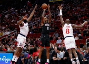 9you娱乐-火箭主场击败小牛，哈登发威，球队迎来胜利颤抖的简单介绍