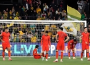 九游娱乐网站-强队遭遇出局，球迷纷纷表示失望与沮丧