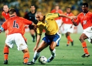 九游娱乐网站-荷兰欧锦赛前景堪忧，四连败成最大担忧的简单介绍