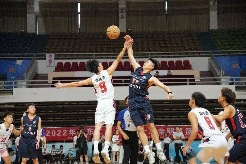 国内篮球职业比赛场内外精彩回顾 国内篮球职业比赛场内外精彩回顾