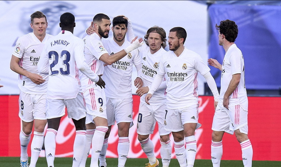 皇家马德里将对阵亚特兰大,全力以赴 皇家马德里将对阵亚特兰大,全力以赴