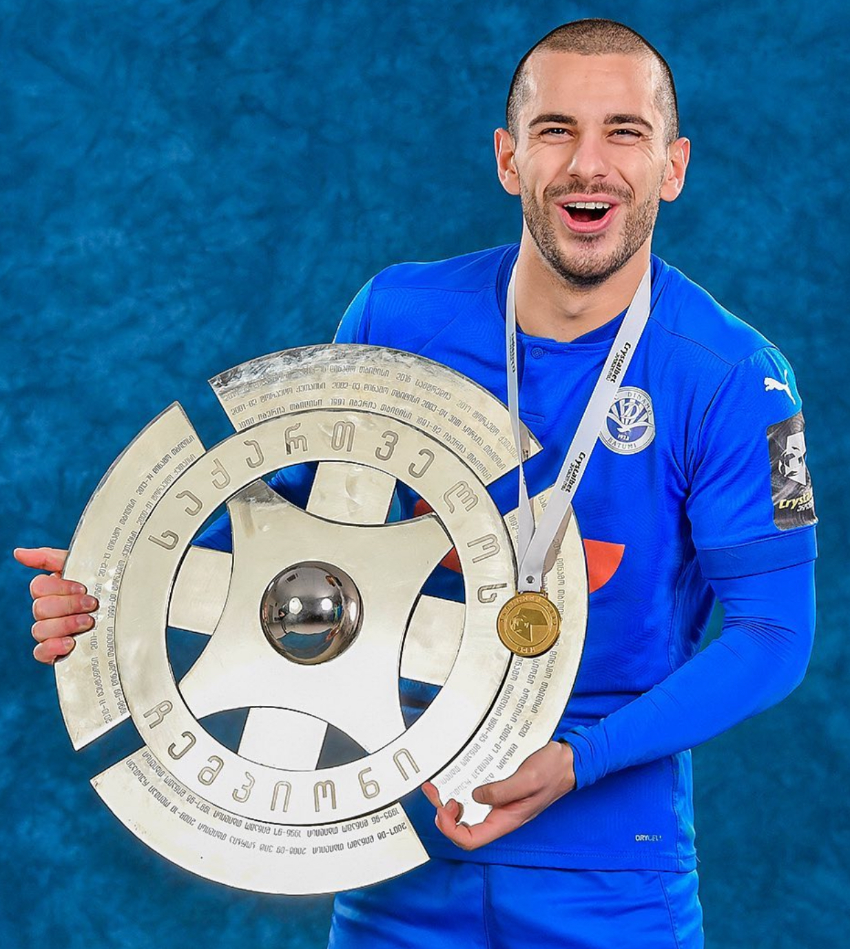 维罗纳-战胜桑普多利亚，取得关键胜利的简单介绍