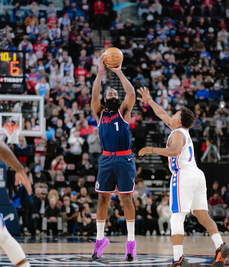 关于快船预计主力球员将缺席下一场比赛,球队备战困难的信息 关于快船预计主力球员将缺席下一场比赛,球队备战困难的信息