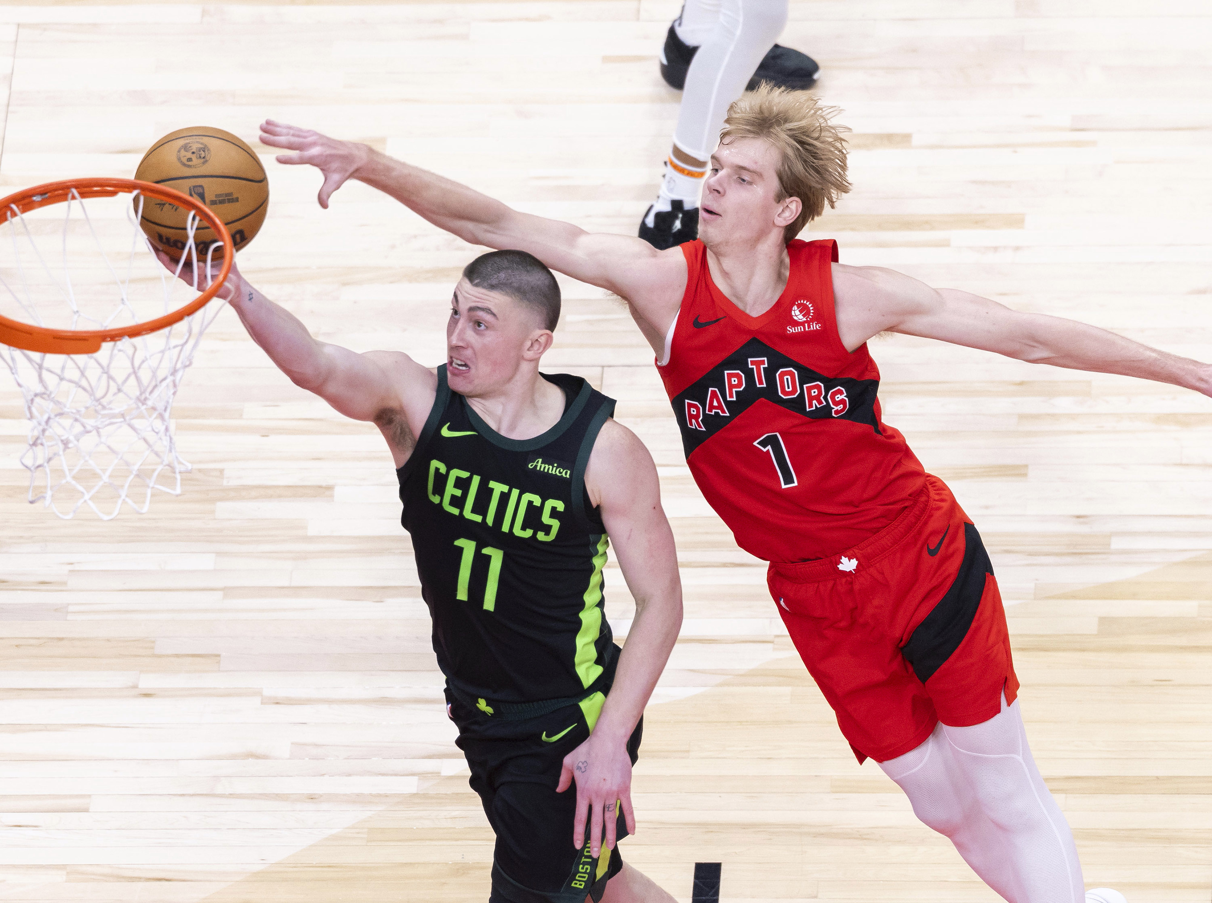 猛龙队球员高效表现，帮助球队取得连胜