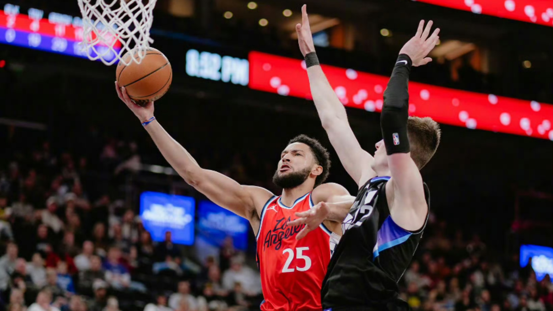 人战胜活塞,西蒙斯组织配合引领团队赢得关键比赛的简单介绍 人战胜活塞,西蒙斯组织配合引领团队赢得关键比赛的简单介绍