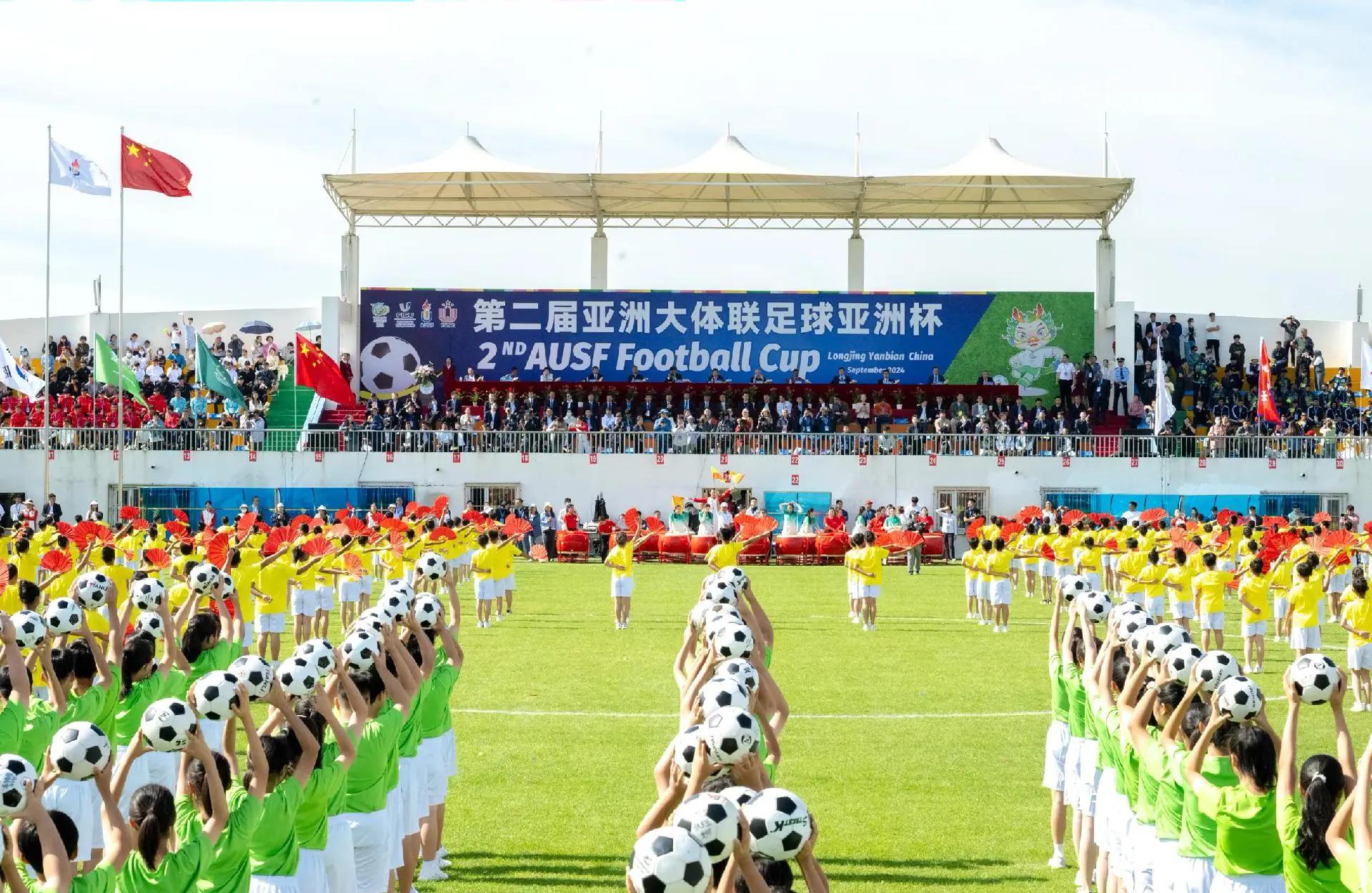 关于顶尖球队集结在一起，掀起一场精彩的国际足球盛宴的信息