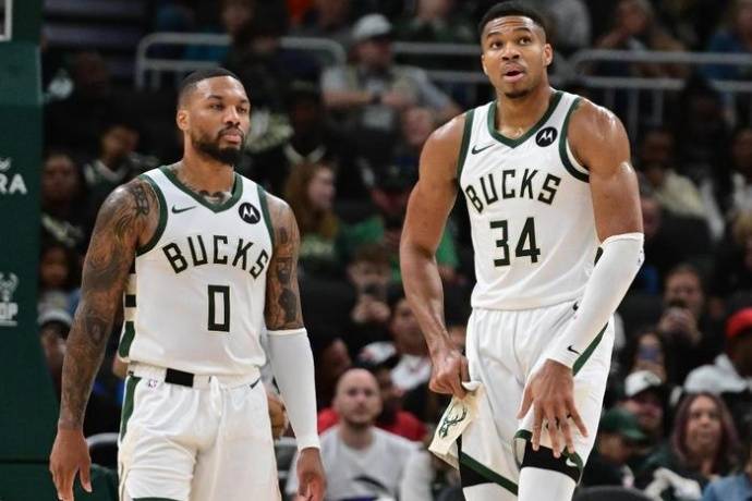 包含老鹰战胜凯尔特人，特雷-杨终结对手连胜的词条