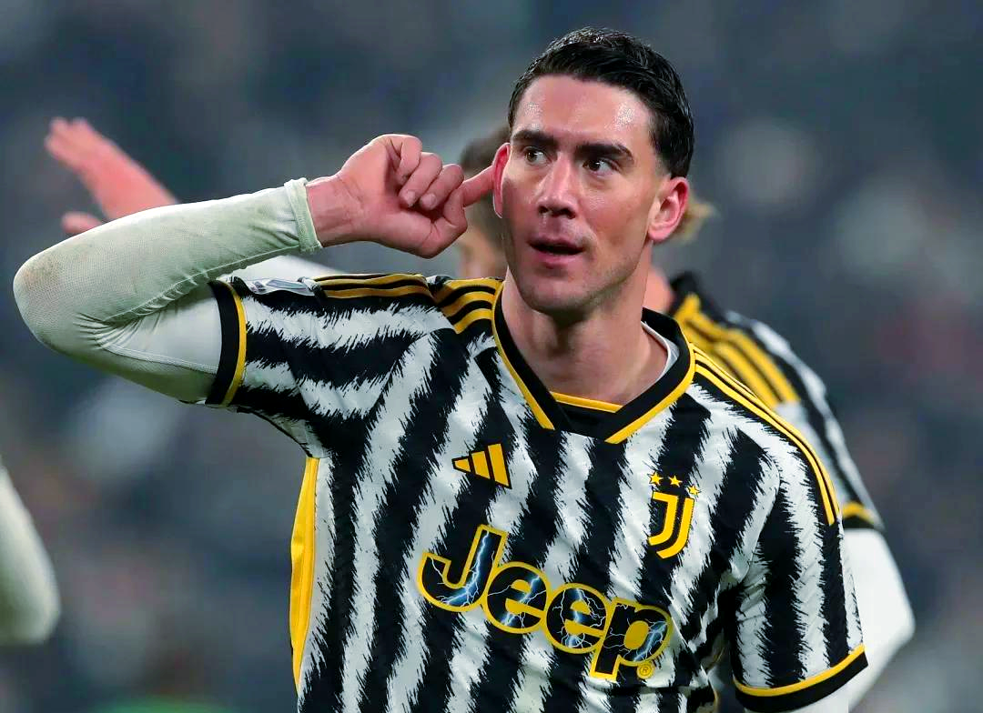 紧咬尤文图斯脚步，AC米兰追赶欧冠资格的简单介绍