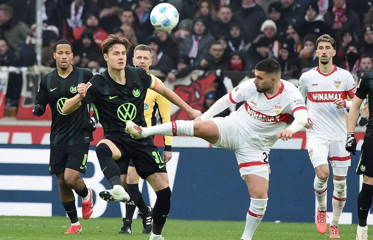 关于斯图加特保持不败，实现主场比赛继续胜利的信息