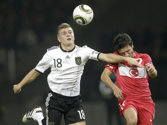 精彩不断！欧洲杯预选赛掀起激情风暴