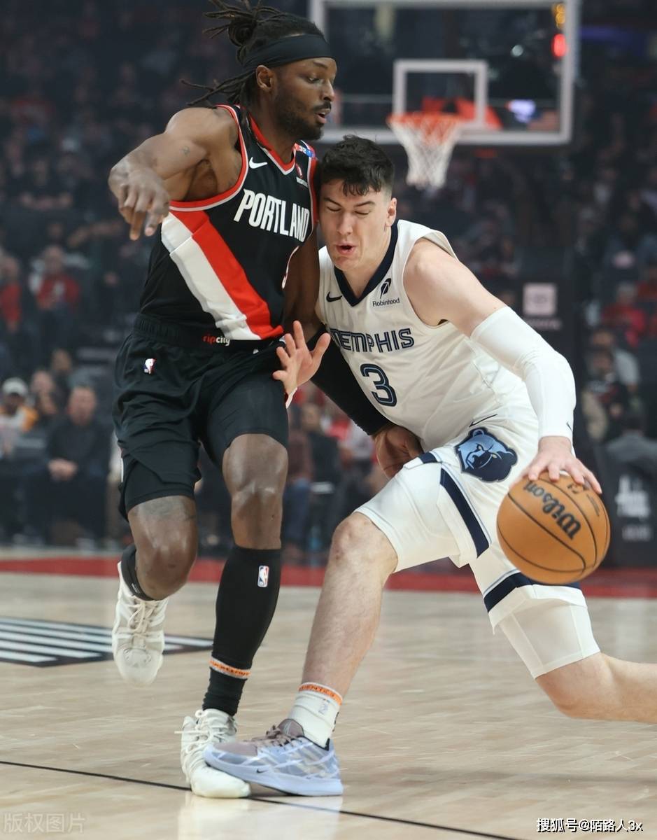 灰熊队主场击败开拓者队，提升士气的简单介绍