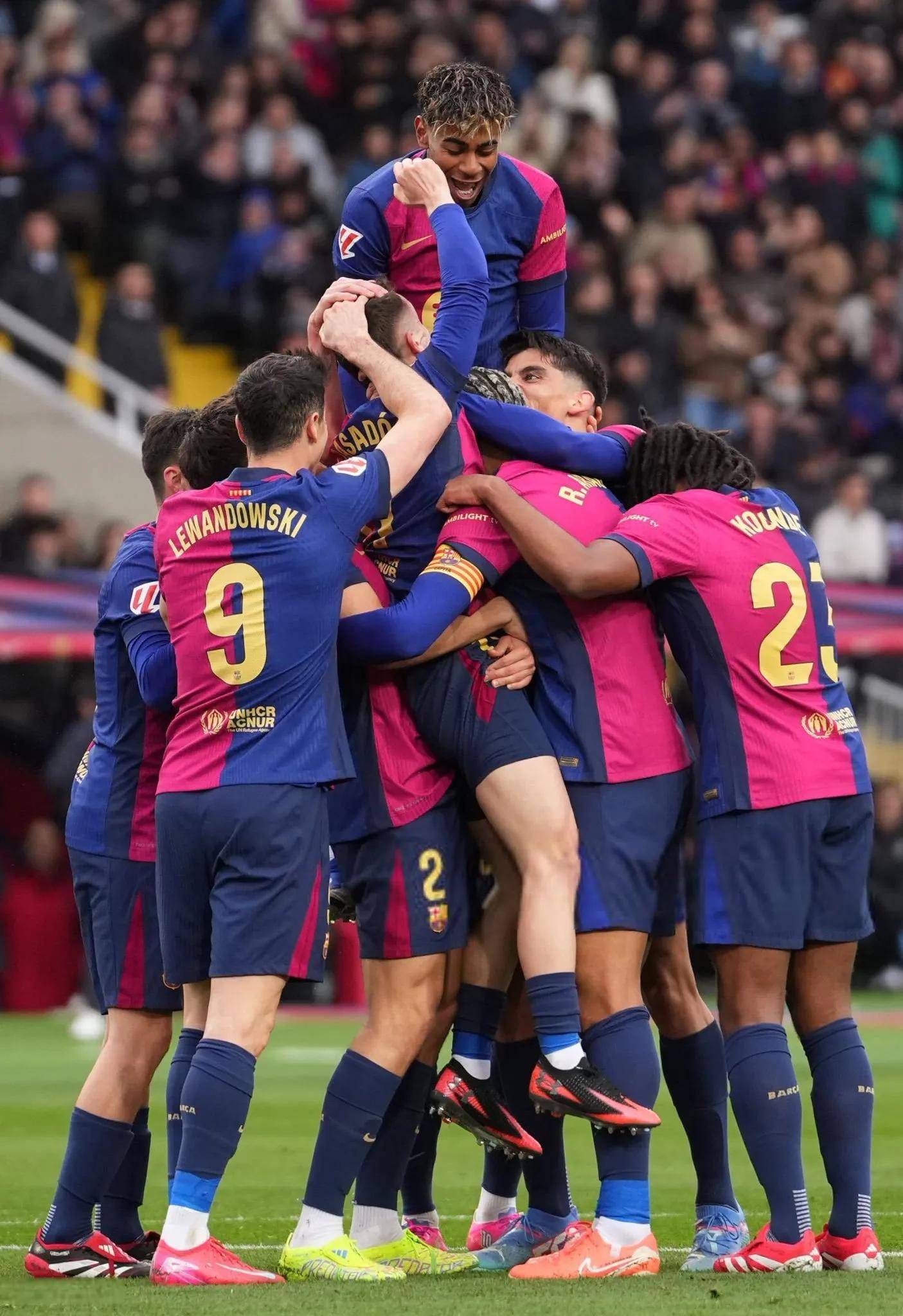 曼联小组赛四连胜，提前锁定欧冠淘汰赛名额