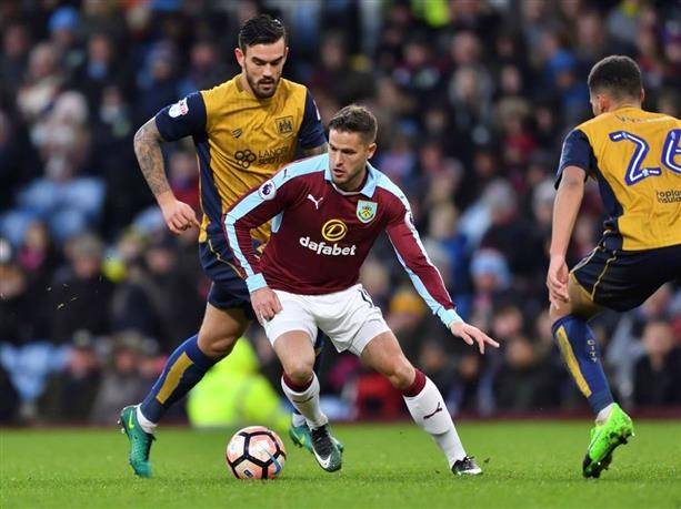 热那亚战平博洛尼亚，摆脱连败阴影