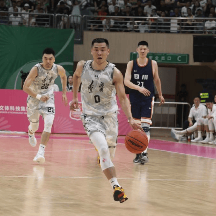 关于四川男篮挑战自我，冲刺高峰的信息