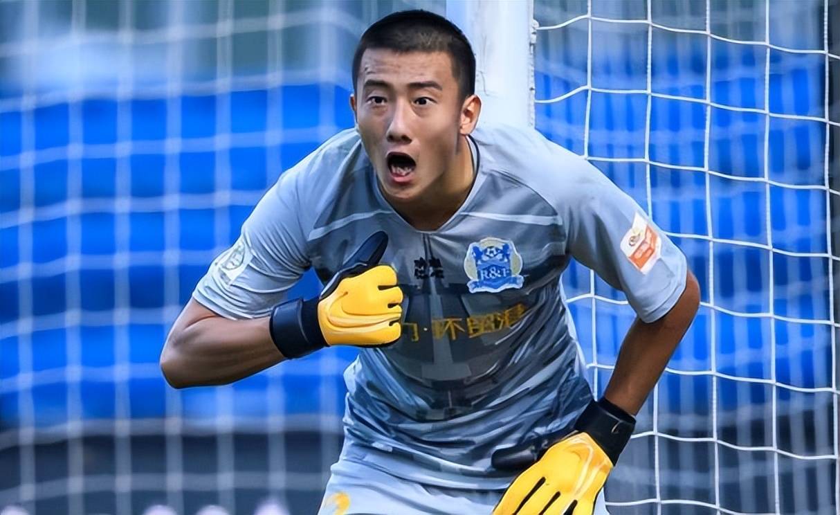 国安主场得势不可挡，成功击败鲁能登顶积分榜的简单介绍