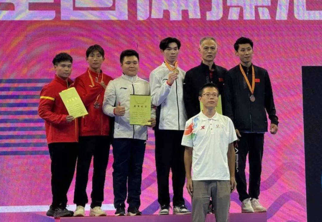 体操比赛惊险激烈,中国选手斩获佳绩的简单介绍 体操比赛惊险激烈,中国选手斩获佳绩的简单介绍