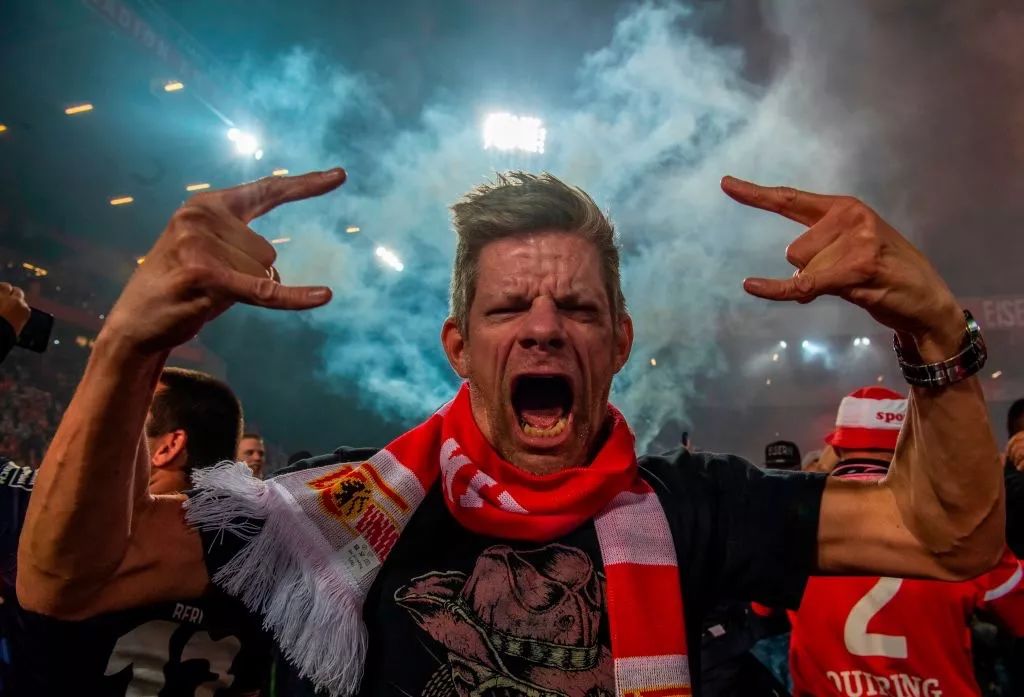 柏林联盟意外败北,球迷失望不已 柏林联盟意外败北,球迷失望不已