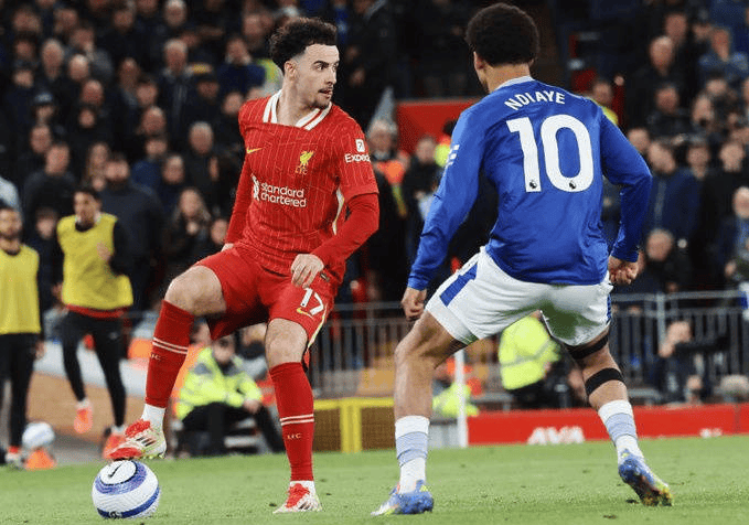 切尔西客场战平埃弗顿，延续不败纪录