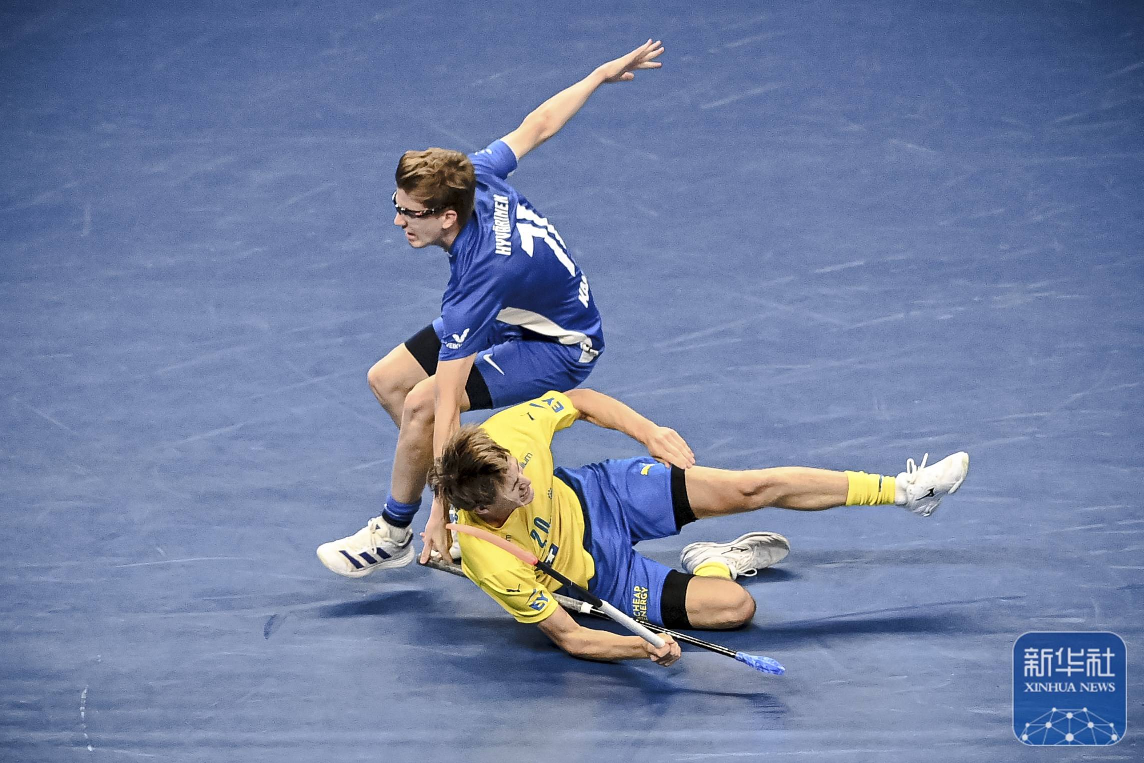 瑞典队完胜中国队,张继科扛起全队 瑞典队完胜中国队,张继科扛起全队